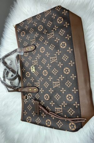 Bolsa de Mão Feminina Inspirada em Grife – Elegante e Sofisticada