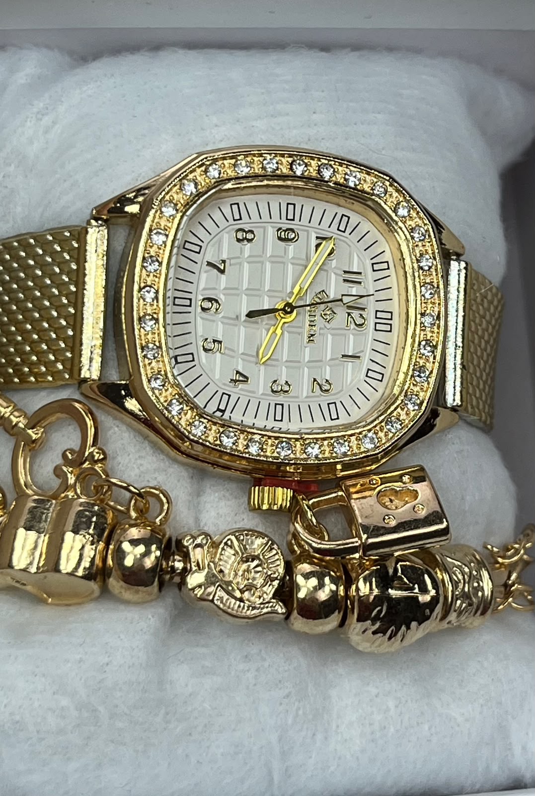 Relógio Feminino Elegante com Pulseira – Kit Presenteável